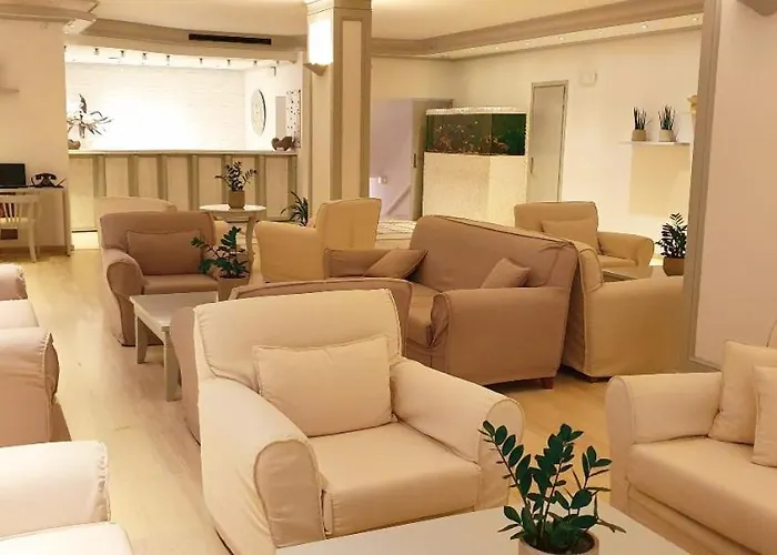 Yiannaki Отель 4*