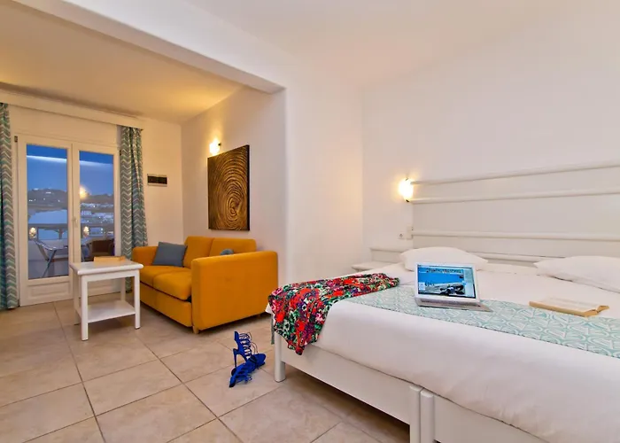 Yiannaki Отель 4*