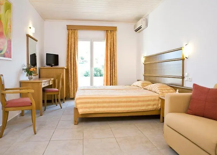 Отель Yiannaki Орнос