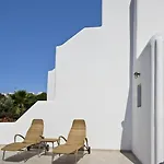 イアナキ ホテル オルノス