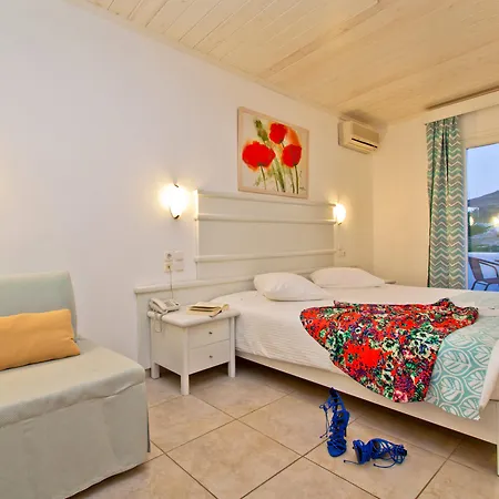 Yiannaki Ornos (Mykonos)