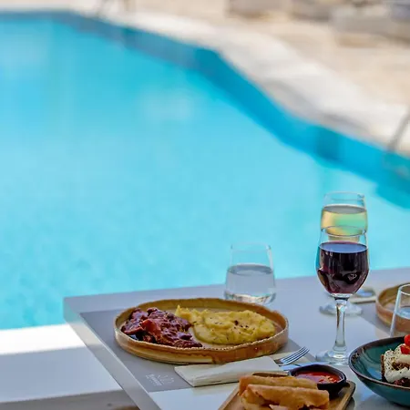 Hotel Yiannaki 4*