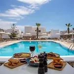 Yiannaki Hotel