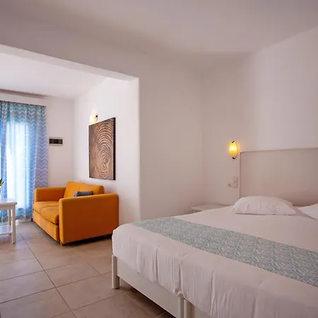 Hotel Yiannaki 4*