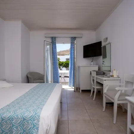 Yiannaki Hotel